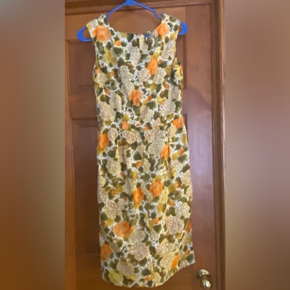 TRUE VINTAGE 1960’s Sequined, Floral Wiggle Dress - Picture 3 of 15